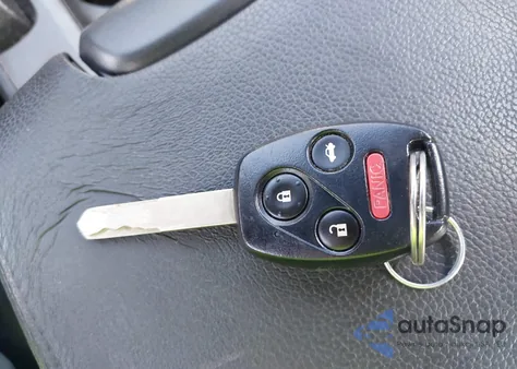 2011 Honda Accord 3.5 Ex-L from USA, damaged, VIN 1HGCP3F8XBA010881